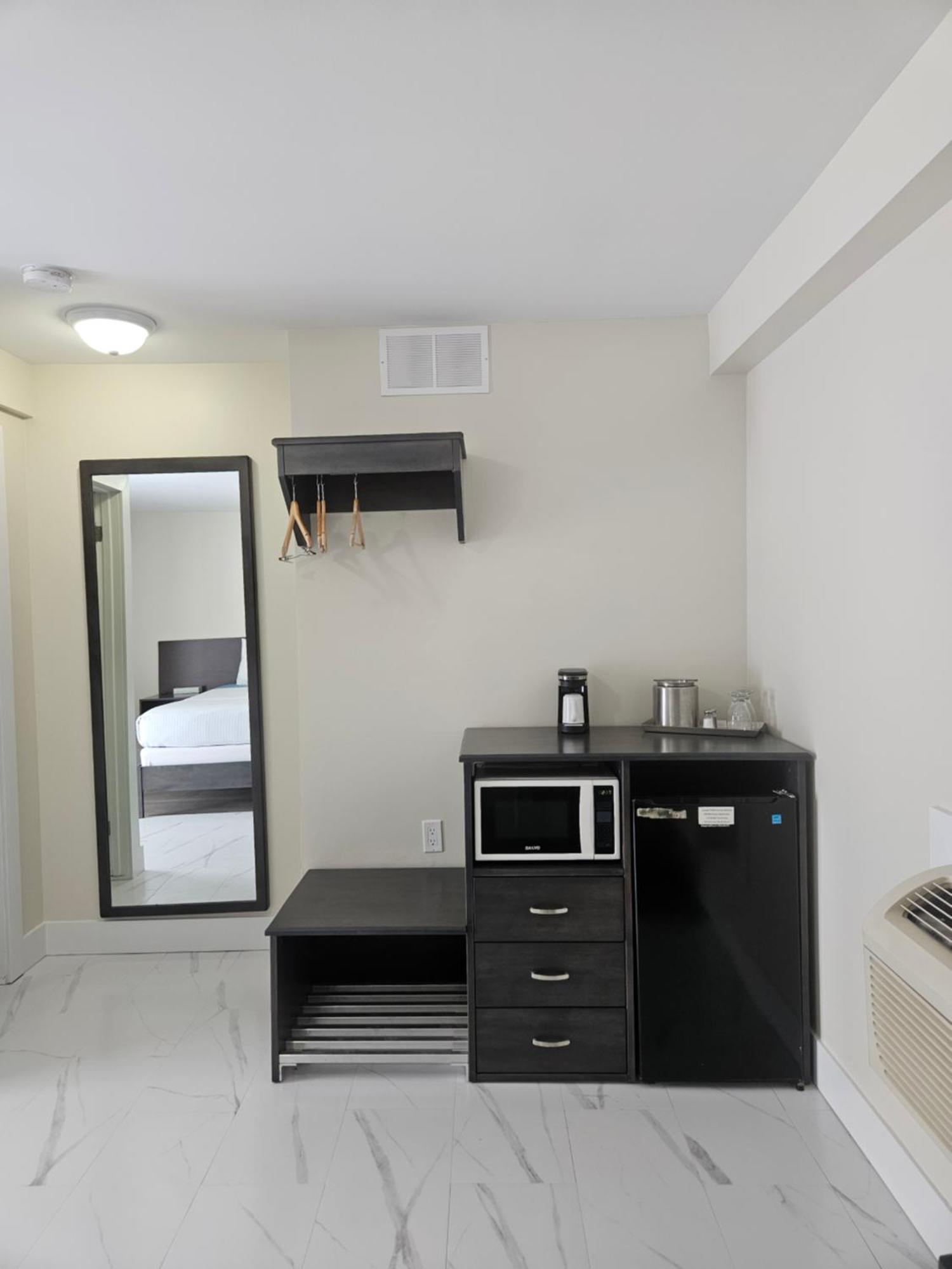 Leelas Villa Inn Flesherton Ngoại thất bức ảnh
