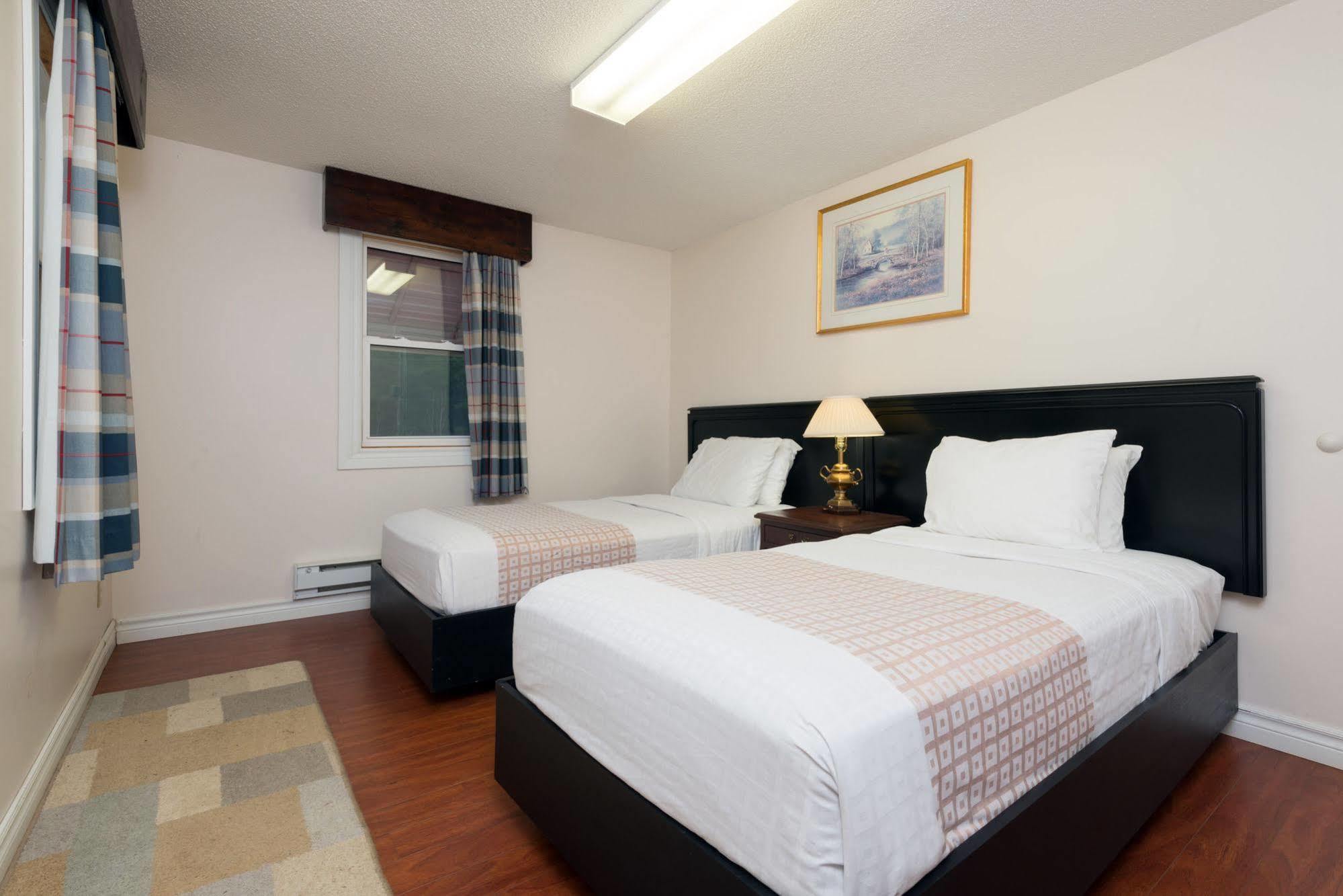 Leelas Villa Inn Flesherton Ngoại thất bức ảnh